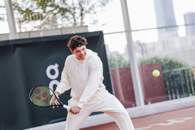 上的第二指 上的第二指