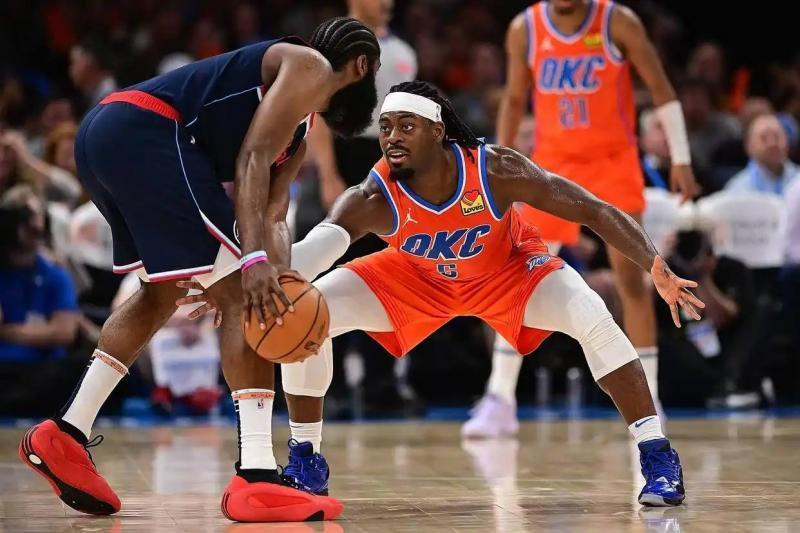 杜锋的不悦 杜锋的不悦